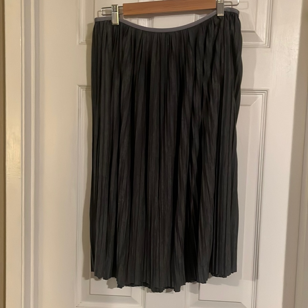 Banana Republic skirt - size m